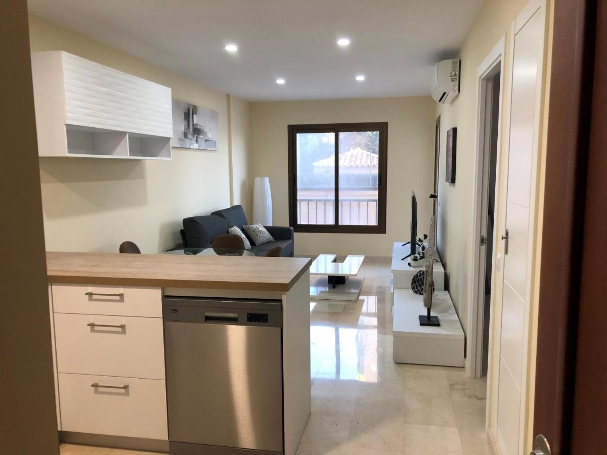 Moderno Apartamento En Primera Linea Paseo Maritimo Fuengirola Exterior photo